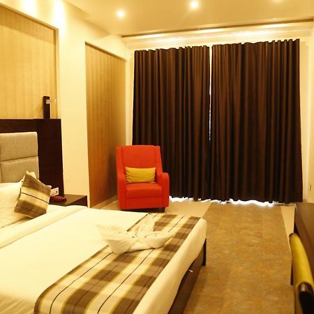 Silver Estate Resort Tikamgarh Екстер'єр фото