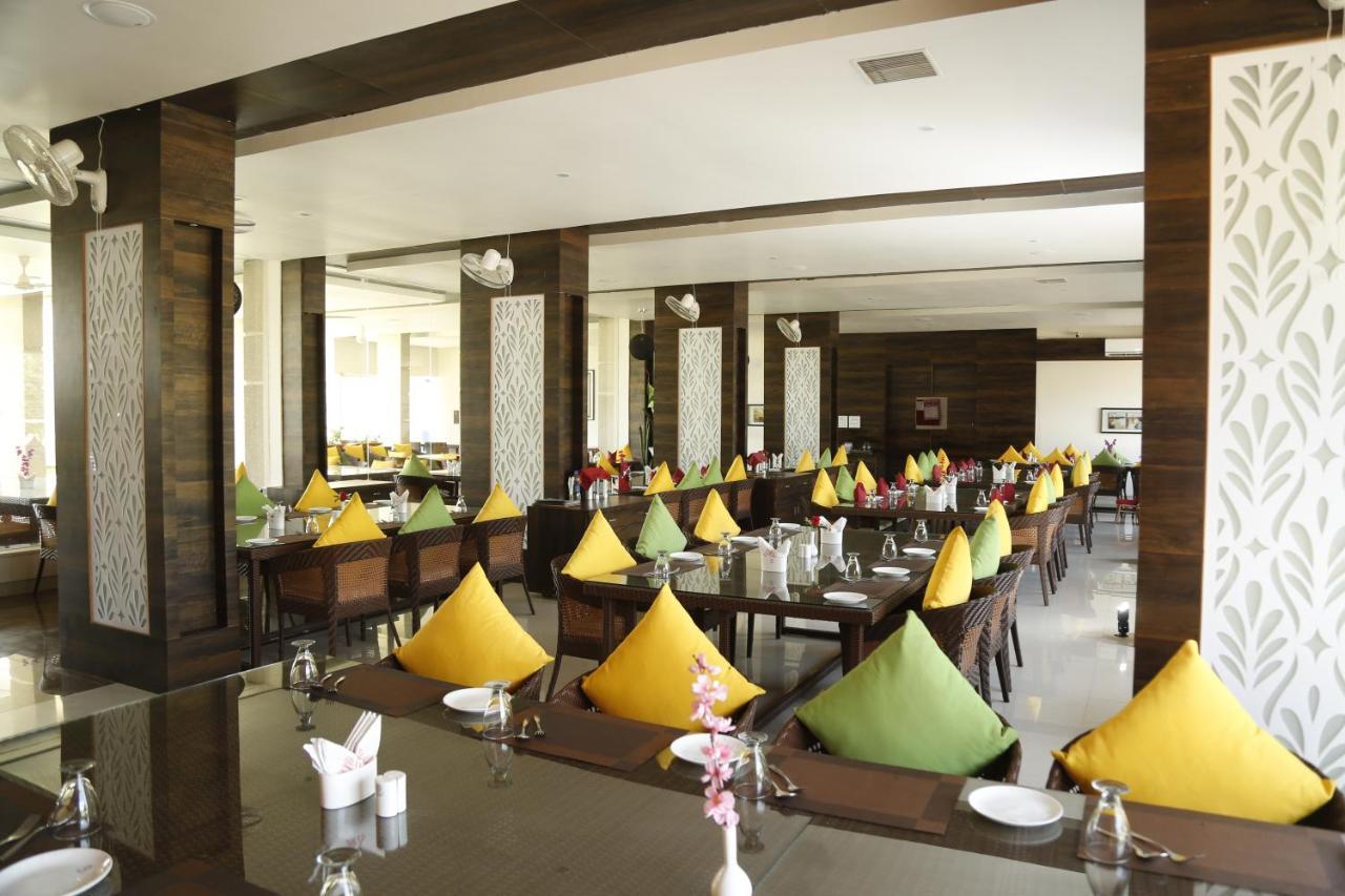 Silver Estate Resort Tikamgarh Екстер'єр фото